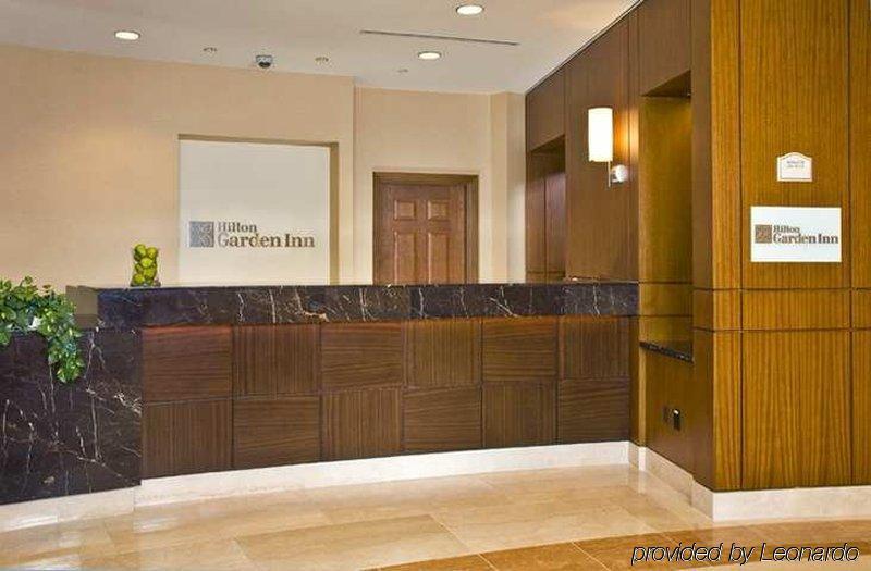 Hilton Garden Inn Baltimore Inner Harbor Beltér fotó